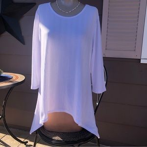 💥 3 for $15 
Ladies L White Top